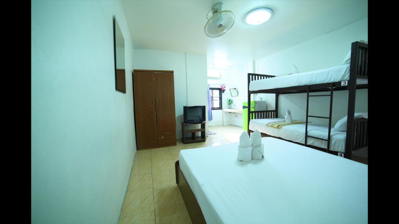 Little Austria Tams Guesthouse Chaweng  Exterior photo